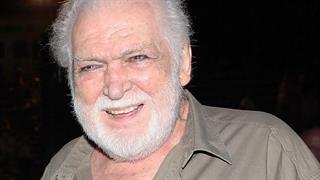 Πέθανε ο Κώστας Καζάκος - Το ανακοινωθέν από το νοσοκομείο 