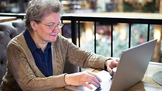 Περισσότεροι Έλληνες αναζητούν πληροφορίες για την υγεία στο Διαδίκτυο [πίνακες]