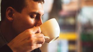 Δύο φλιτζάνια καφέ διπλασιάζουν τον κίνδυνο θανάτου σε άτομα με σοβαρή υπέρταση [μελέτη]