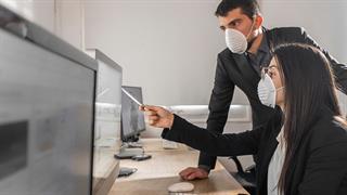 Οι εργαζόμενοι σε βάρδιες νοσούν σπανιότερα, αλλά πιο σοβαρά από CοViD-19 [μελέτη]