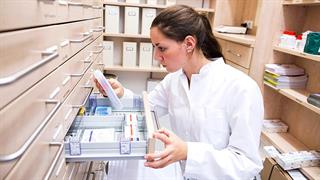 Χάπια άμβλωσης θα μπορούν πλέον να πωλούν τα φαρμακεία στις ΗΠΑ