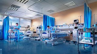 Με έναν εντατικολόγο μένει η ΜΕΘ Κοζάνης - Έκκληση για τη σωτηρία της