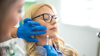 Botox και Υαλουρονικό οξύ στην Οδοντιατρική : Μια νέα οδός αισθητικής παρέμβασης