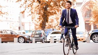 Το ΕΚ προτείνει την ενίσχυση της ποδηλασίας και της πορείας προς την πράσινη μετάβαση της ΕΕ