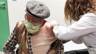 ΕΟΦ: 1.633 ανεπιθύμητες ενέργειες από εμβόλια κατά της CoViD  και 63 θάνατοι
