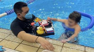 Πρωτοποριακό πρόγραμμα λογοθεραπευτικής παρέμβασης μέσα στο νερό