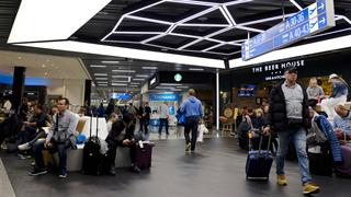 ECDC: Αποσύρεται το πρωτόκολλο ασφάλειας για την CoViD στις πτήσεις