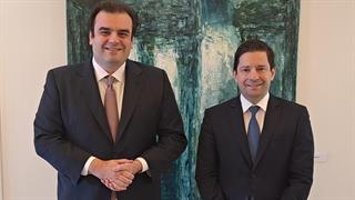 Με τον νέο πρύτανη του ΕΚΠΑ συναντήθηκε ο υπουργός Παιδείας 