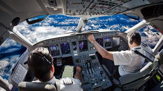 Πανικός σε πτήση προς Λονδίνο: Πιλότος και συγκυβερνήτης αισθάνθηκαν ταυτόχρονα αδιαθεσία