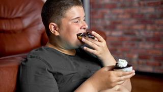 Η παχυσαρκία σε νεαρά αγόρια συνδέεται με υψηλότερο κίνδυνο για 17 είδη καρκίνου μελλοντικά