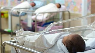 Δικαστική απόφαση στη Μ. Βρετανία δεν επέτρεπε σε βαριά άρρωστο μωρό να πεθάνει στο σπίτι του