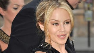 Η Κάιλι Μινόγκ για τη μάχη της με τον καρκίνο: 