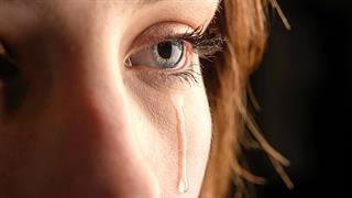Τα γυναικεία δάκρυα μειώνουν την επιθετικότητα στον άντρα [μελέτη]