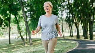 Το έντονο περπάτημα μειώνει την ανάγκη για κάπνισμα [μελέτη]