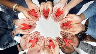 Οι γυναίκες με HIV γερνούν ταχύτερα [μελέτη]