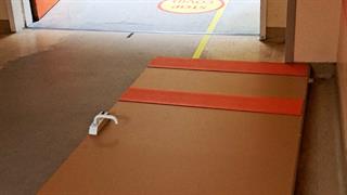 Πανεπιστημιακό Λάρισας: Πόρτα έπεσε σε τεχνολόγο και της προκάλεσε κάταγμα στο χέρι