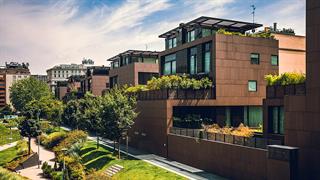 Πώς οι πράσινοι χώροι επηρεάζουν την υγεία των οστών και τον κίνδυνο οστεοπόρωσης