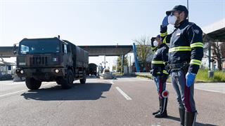 Κορωνοϊός: Η Ιταλία τίμησε τη μνήμη των νεκρών της CoViD  