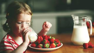 Δωρεάν γάλα σε 6.699 μαθητές του προγράμματος ‘’Διατροφή’’ για τη σχολική χρονιά 2023-24