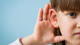 Πειραματική γονιδιακή θεραπεία βελτίωσε την ακοή σε παιδί με κώφωση