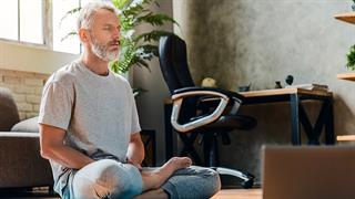 Πρακτικές Yoga ενισχύουν την υγεία της καρδιάς σε ασθενείς με καρδιακή ανεπάρκεια