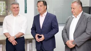 Επίσκεψη Γεωργιάδη στο φαρμακείο του ΕΟΠΥΥ στη Νέα Ιωνία