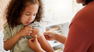 Τα επιδημιολογικά και οικονομικά οφέλη του Εθνικού Προγράμματος Παιδιατρικών Εμβολιασμών στην Ελλάδα