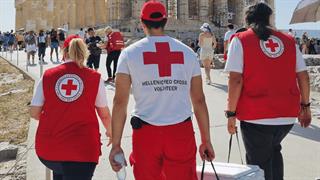 ΕΕΣ: Έκτακτες δράσεις υποστήριξης και ενημέρωσης των επισκεπτών της Ακρόπολης λόγω καύσωνα