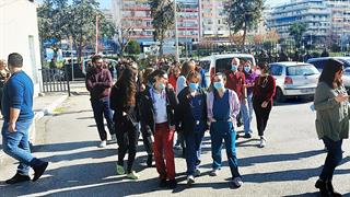 Θεσσαλονίκη: Παράσταση διαμαρτυρίας στο 
