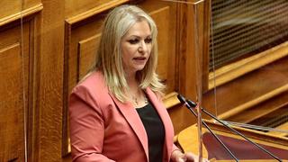 Άννα Μάνη: Η φαρμακοβιομηχανία στηρίζει την ελληνική οικονομία