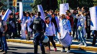 Απεργία την Τετάρτη των εργαζομένων στην Υγεία μέσω ΔΥΠΑ