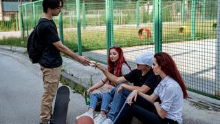 Λιγότεροι ανήλικοι στη Γερμανία καταναλώνουν κάνναβη