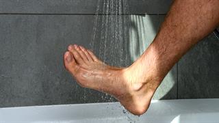 Κάταγμα ισχίου: Συμβουλές για ασφάλεια στο μπάνιο