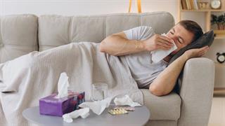 Γρίπη και COVID-19 συνδέονται με υψηλότερο κίνδυνο καρδιακής προσβολής και εγκεφαλικού [επισκόπηση]