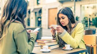 Social media: Αποχή για μια εβδομάδα συνδέεται με καλύτερη ψυχική υγεία [μελέτη]