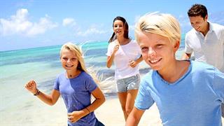 Αλλάξτε τις καλοκαιρινές συνήθειες ύπνου των παιδιών πριν την έναρξη των σχολείων