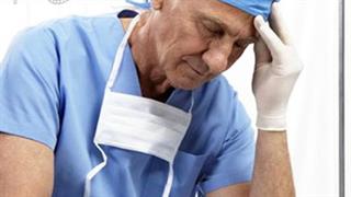 Με επαγγελματική εξουθένωση δύο στους πέντε νοσοκομειακούς γιατρούς