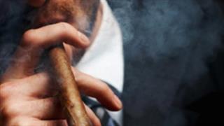 Η συγκατοίκηση με καπνιστή μοιάζει με τη ζωή σε πόλη με ρύπανση