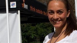 Η χρυσή Ολυμπιονίκης Αθανασία Τσουμελέκα τρέχει για την πρόληψη του καρκίνου του στήθους