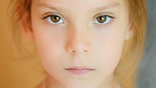 Επιλεκτική αλαλία: Όταν το άγχος κάνει ένα παιδί να σωπάσει