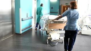 Απόγνωση στην αγορά εργασίας: 70.000 αιτήσεις για 690 θέσεις στα δημόσια νοσοκομεία!