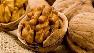 Λίγα καρύδια βοηθούν στο αδυνάτισμα