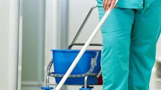 Ανδρέας Ξανθός στα νοσοκομεία: Συμβάσεις με το προσωπικό των συνεργείων καθαριότητας