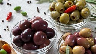 Γιατί απειλούνται οι εξαγωγές ελιάς
