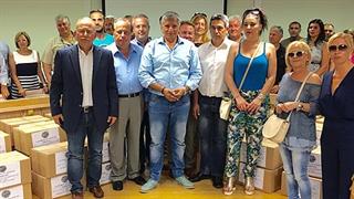 Το Ιατρείο Κοινωνικής Αποστολής παρέδωσε 250 κούτες με φάρμακα σε 24 Δήμους της Αττικής