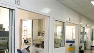 Στελέχωση νοσοκομείων: Τι λέει το υπουργείο Υγείας και τι απαντάει η Ομοσπονδία εργαζομένων