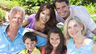 Η οικογένεια συμβάλλει περισσότερο από τους φίλους στη μακροζωία