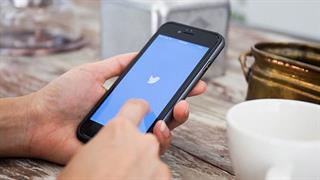 Πώς το Twitter έφερε το πένθος από την προσωπική στη δημόσια σφαίρα