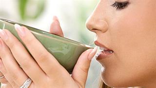 Οι τροφές που κάνουν το δέρμα μας να λάμπει