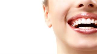 Κομμωτήρια και ινστιτούτα αισθητικής πρώτα στην παρανομία με την λεύκανση δοντιών